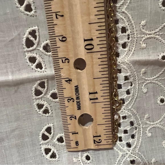 Gold Flower Oval Locket Necklace - Picture 4 of 6